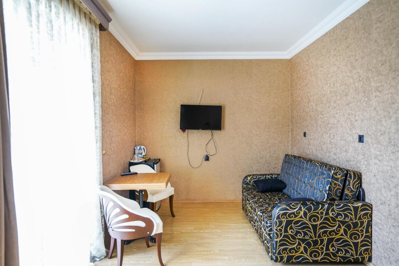 Natali Hotel Borjomi Esterno foto